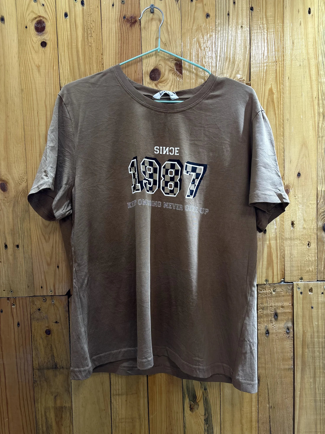 T-shirt marron graphique 1987
