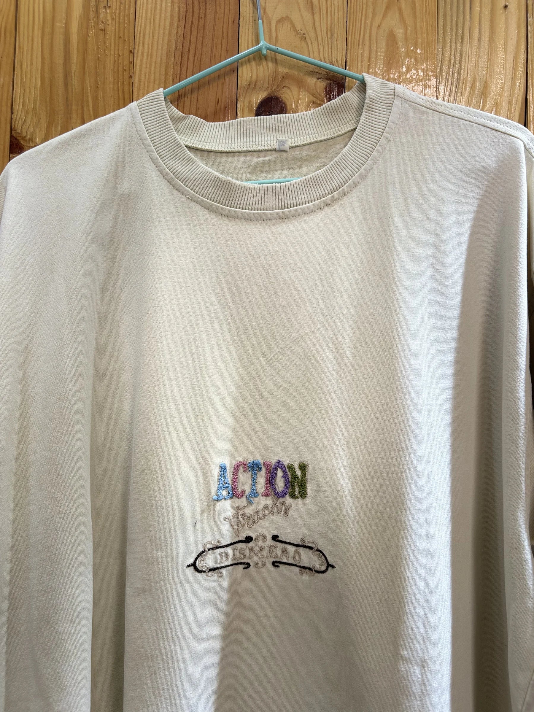 T-shirt écru motif Action