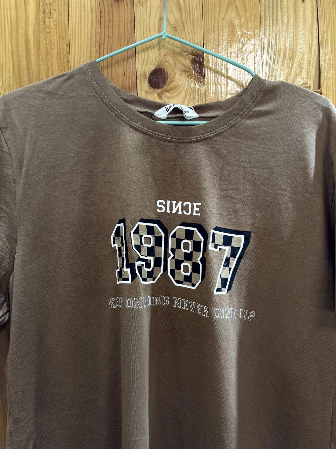 T-shirt marron graphique 1987