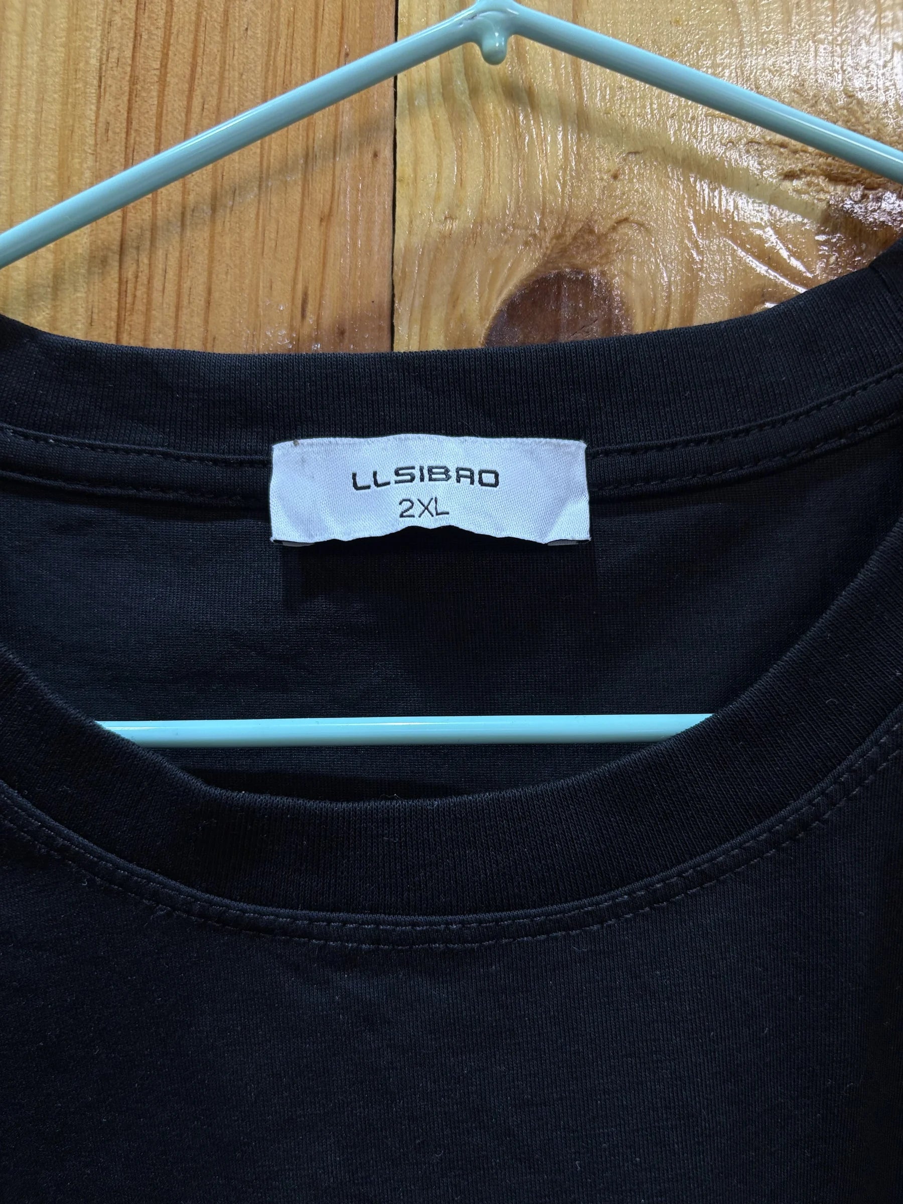 T-shirt noir empiècements