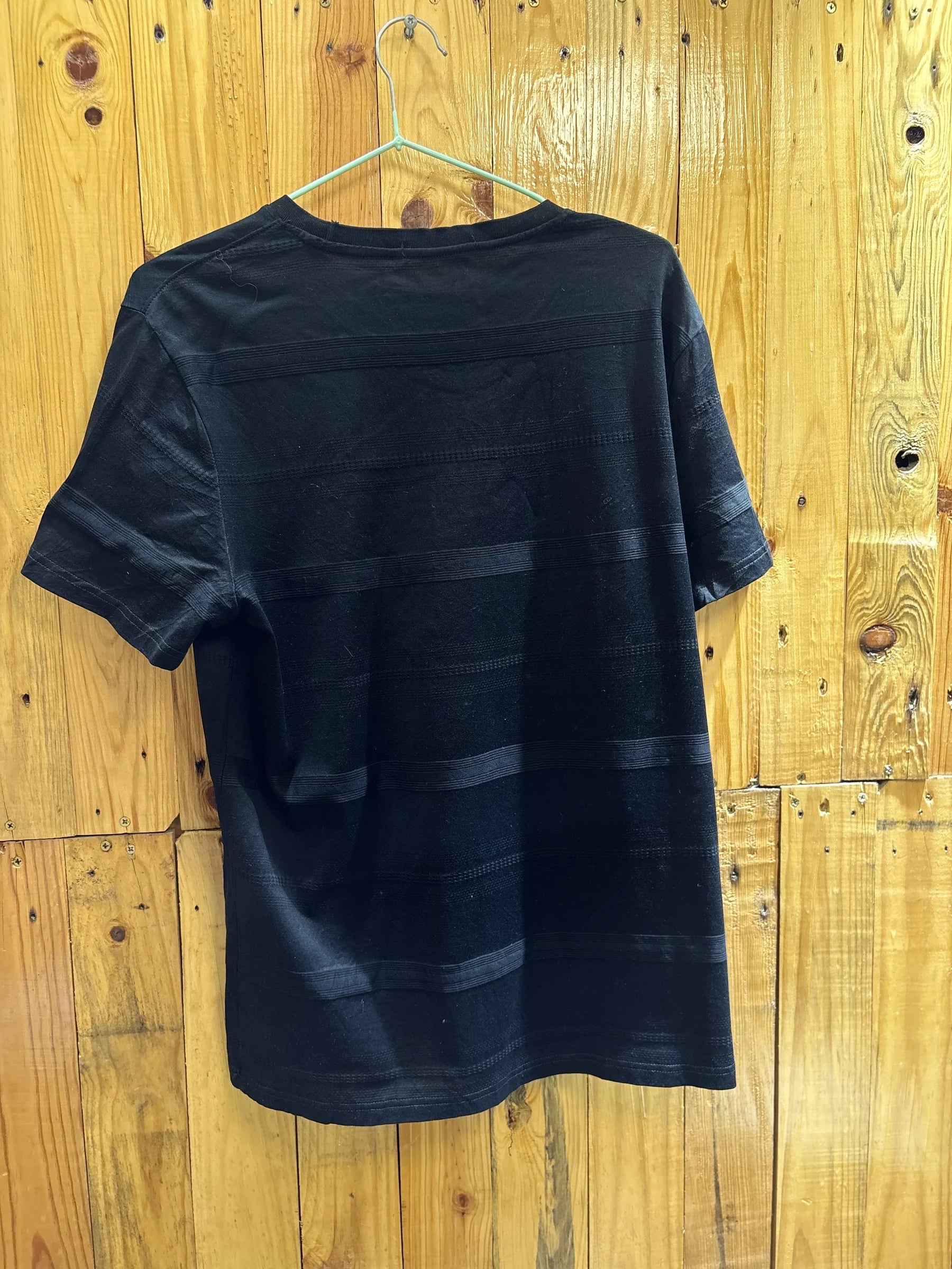 T-shirt noir ton sur ton