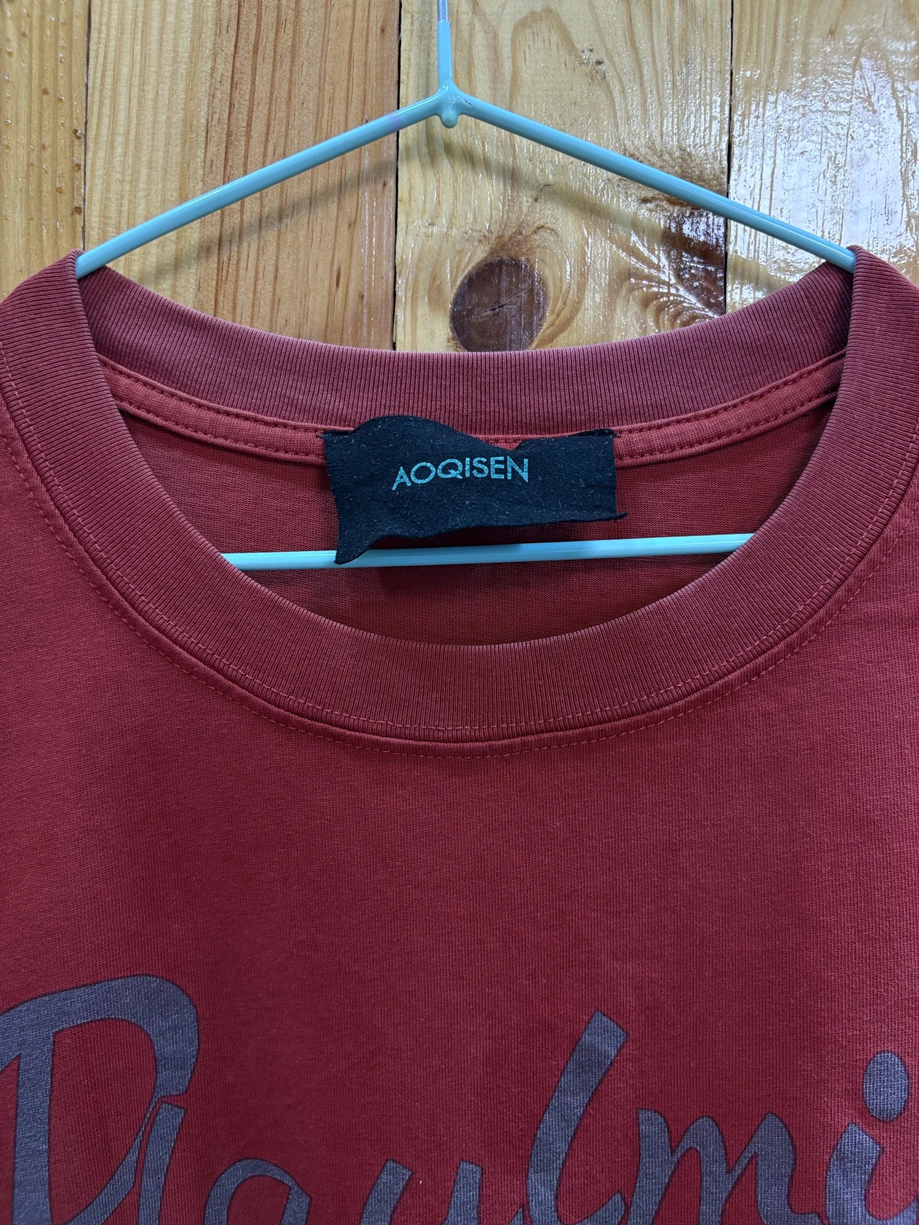 T-shirt rouge illustration vintage