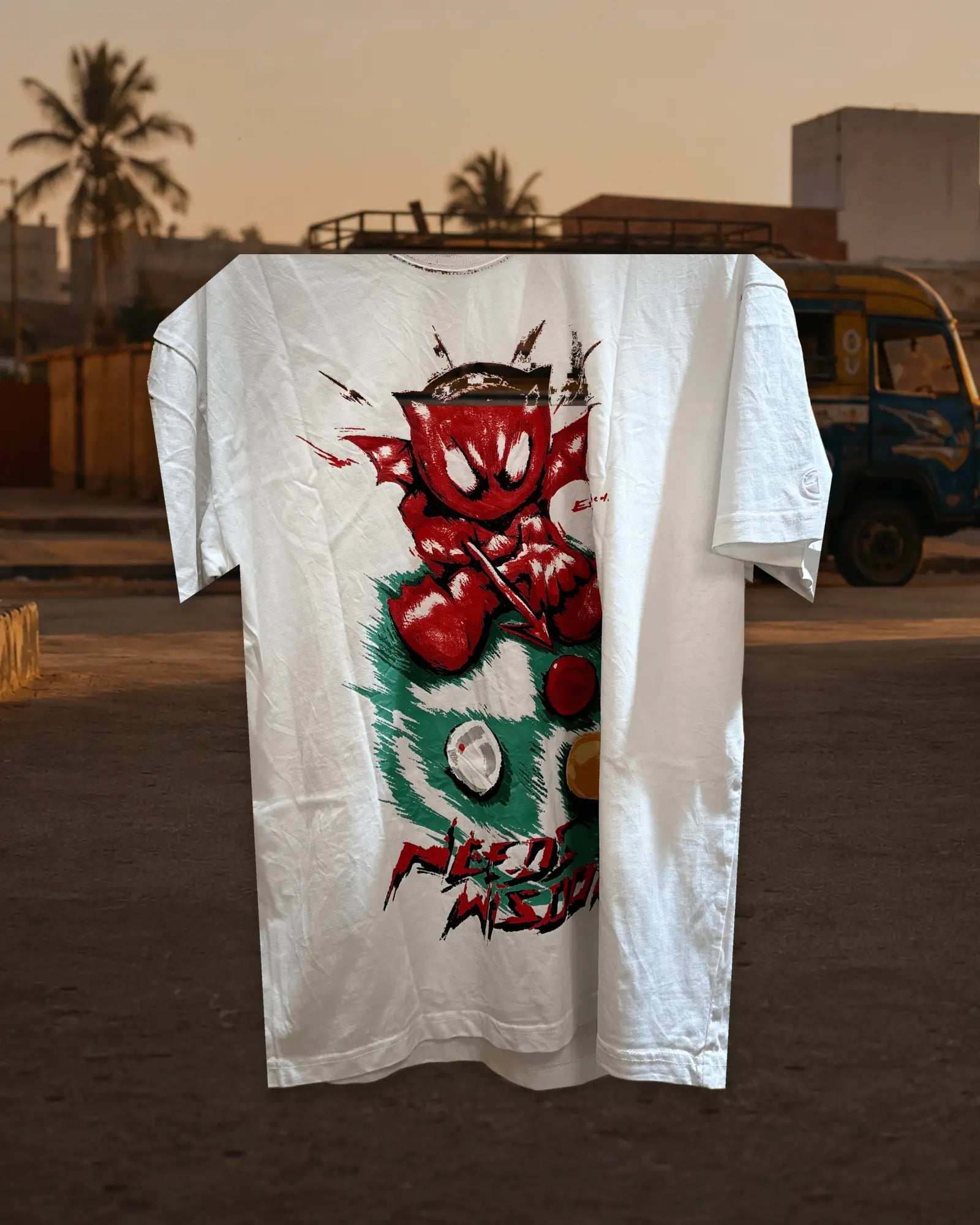 T-shirt blanc personnage rouge