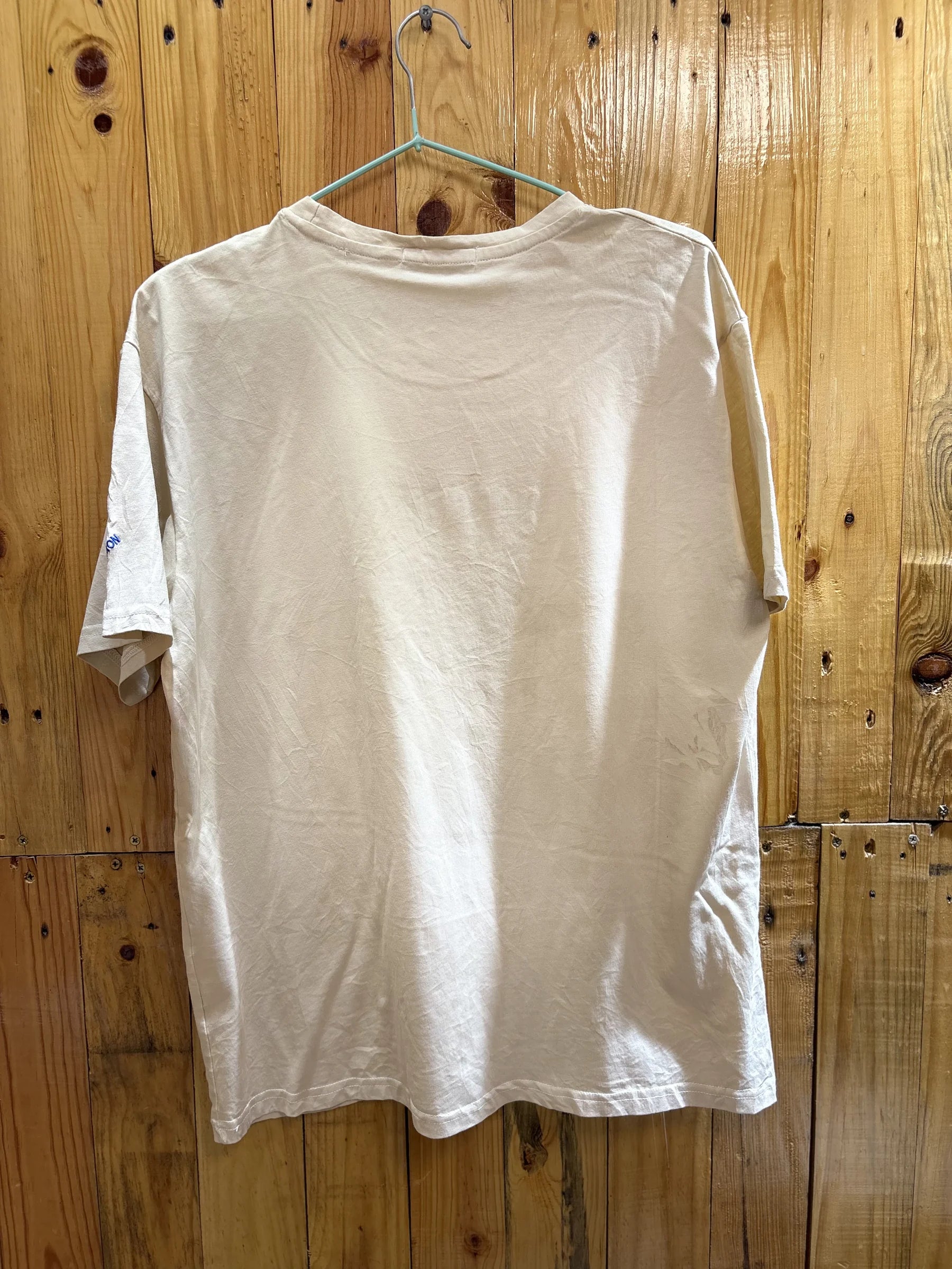 T-shirt blanc illustration bleue
