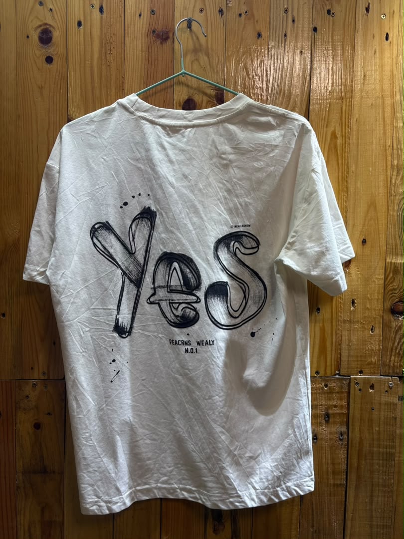T-shirt YES Graphique