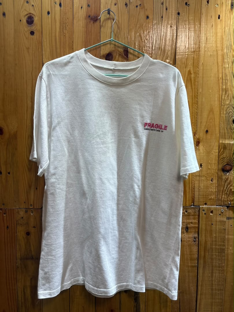 T-shirt Fragile Blanc